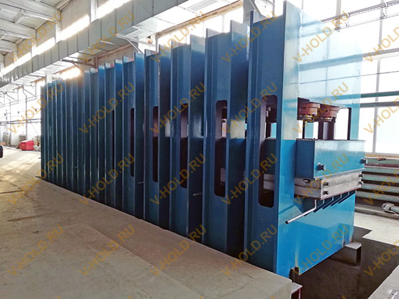 Производится монтаж участка прессования и участка форматирования завода ОСБ