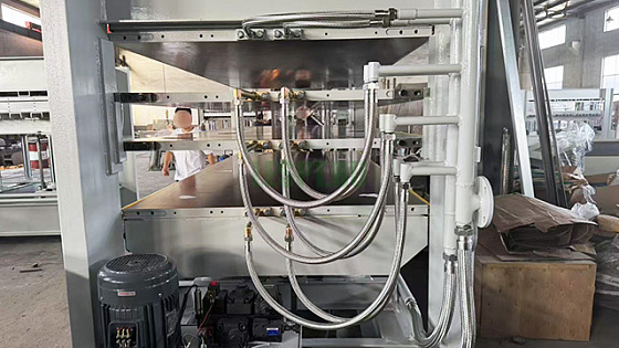 2025 год. Горячие прессы и охлаждающие прессы для заводов в Республике Татарстан