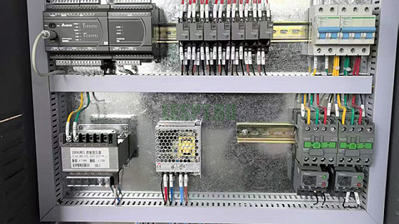 2025 год. Горячие прессы и охлаждающие прессы для заводов в Республике Татарстан