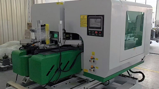 2025 год. Двусторонний шипорезный станок для паркета под углом в Курской области