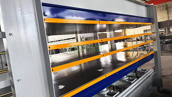 2025 год. Горячие прессы и охлаждающие прессы для заводов в Республике Татарстан