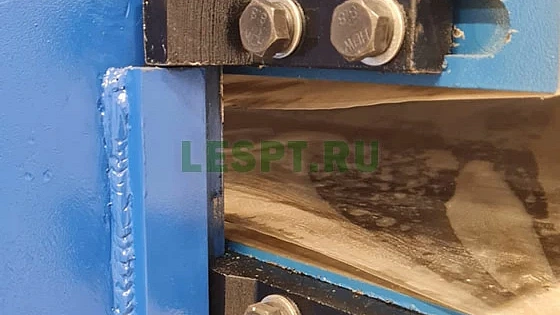 2023 год. Гидравлический 3-х пролетный горячий пресс в Московской области