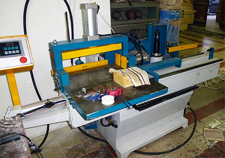 2007 год. Профилешлифовальный станок и станки для сращивания в Калужской области