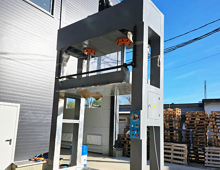 2025 год. Пресс холодный для гнутоклееной фанеры для Пензенской области