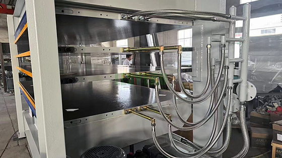 2025 год. Горячие прессы и охлаждающие прессы для заводов в Республике Татарстан