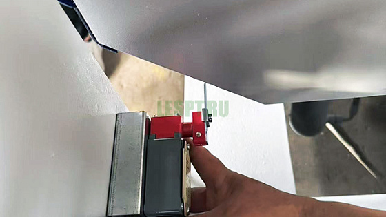 2025 год. Горячие прессы и охлаждающие прессы для заводов в Республике Татарстан