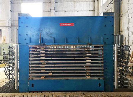 2019 год. Линия лущения шпона в Нижегородской области