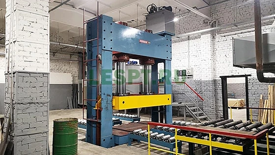 2023 год. Холодный пресс для фанеры в Костромской области