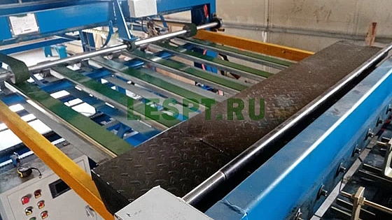 2020 год. Автоматическая линия ребросклеивания шпона в Нижегородской области